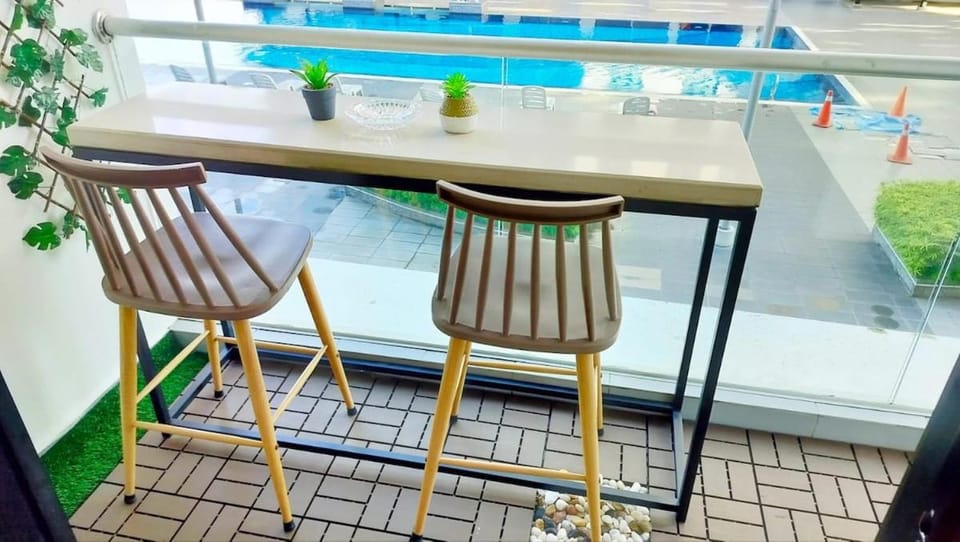 Balcony/Terrace, Pool view, Swimming pool
