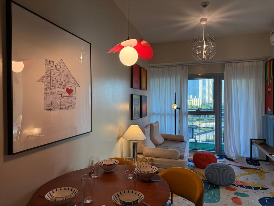 Living room, Dining area