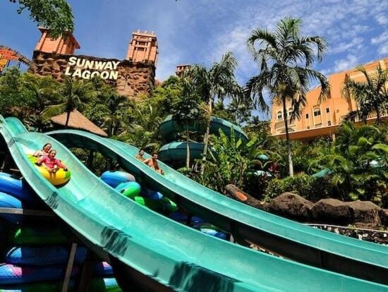 2-5pax Cozy StUDiO near Sunway Pyramid with WiFi Apartment in Subang Jaya
