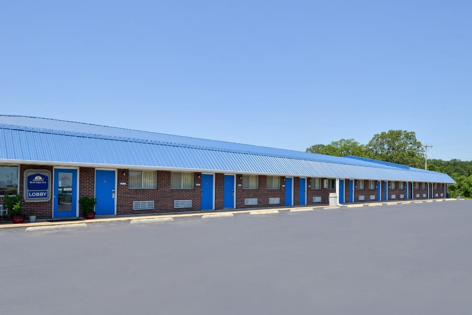 Property building, Facade/entrance