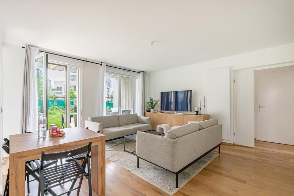 Charmant T4, jardin, calme Apartment in Bussy-Saint-Georges