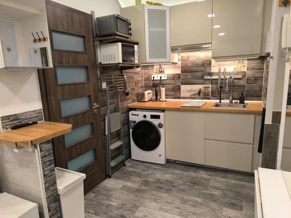 Little Pest Nest Apartment in Budapest