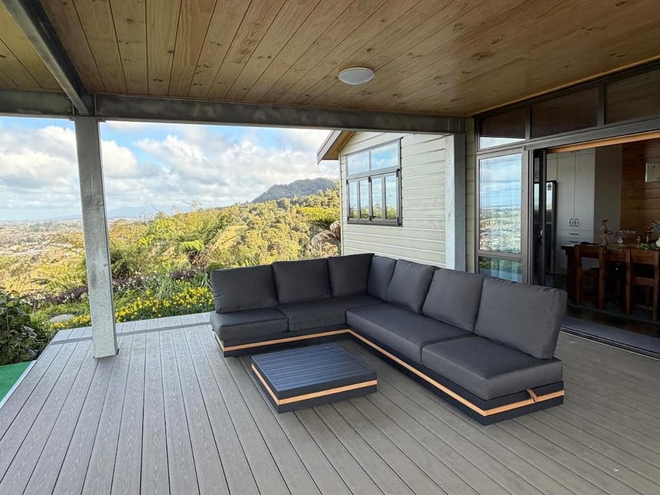 The Hilltop Haven Bed and Breakfast in Waikato