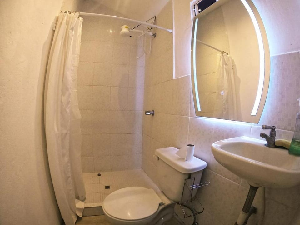 Shower, Bathroom, towels