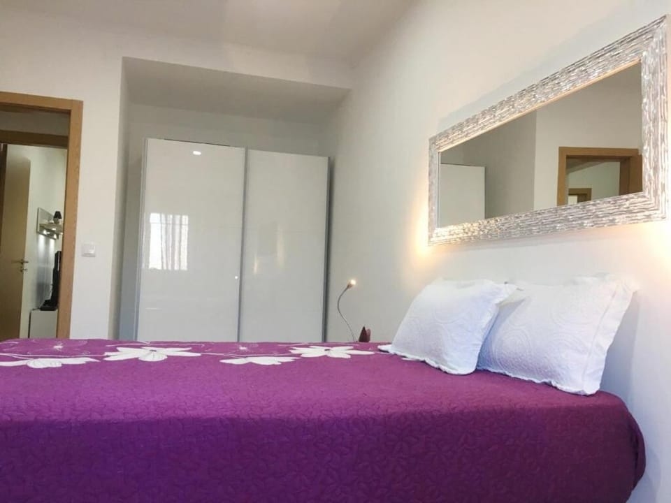 Bed, Bedroom, wardrobe