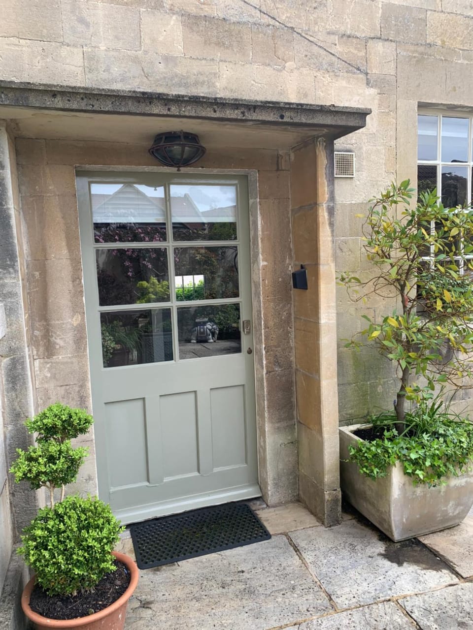 Wee Grange Apartment in Bath