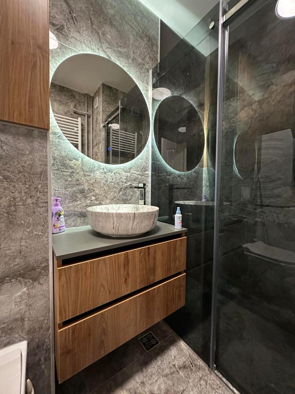 Shower, Bathroom