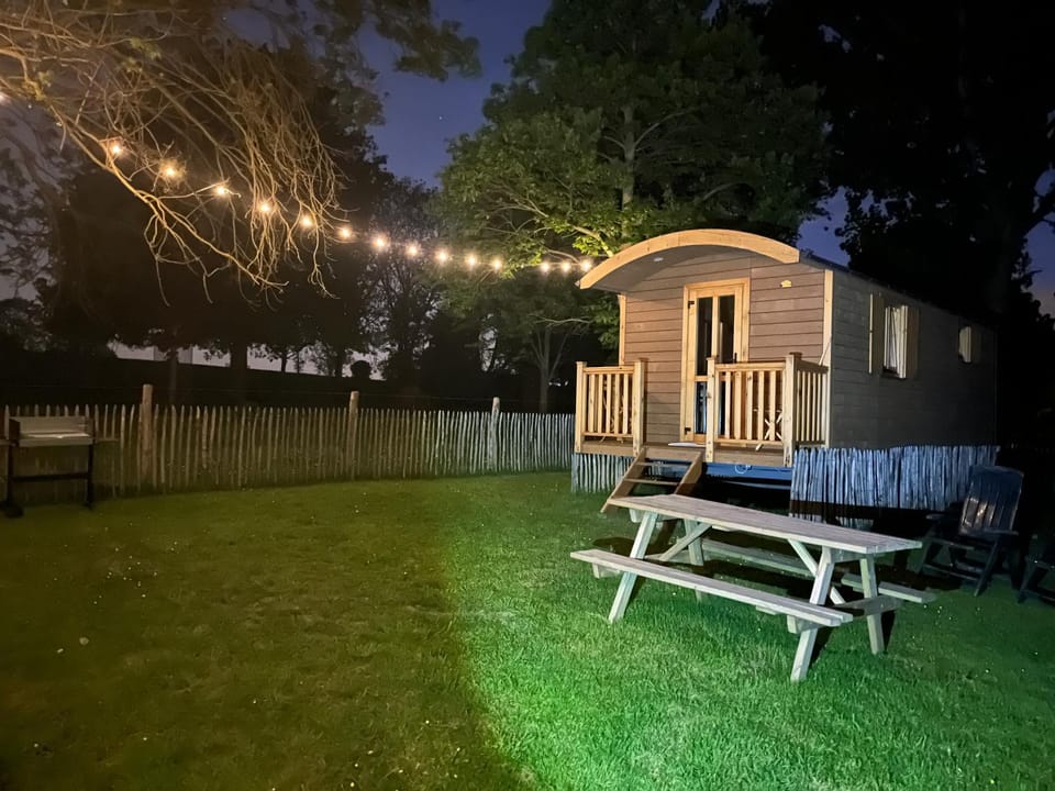 Property building, Natural landscape, Garden, Garden view