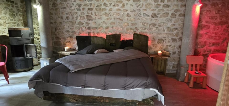 mauho breulè House in Auvergne-Rhône-Alpes
