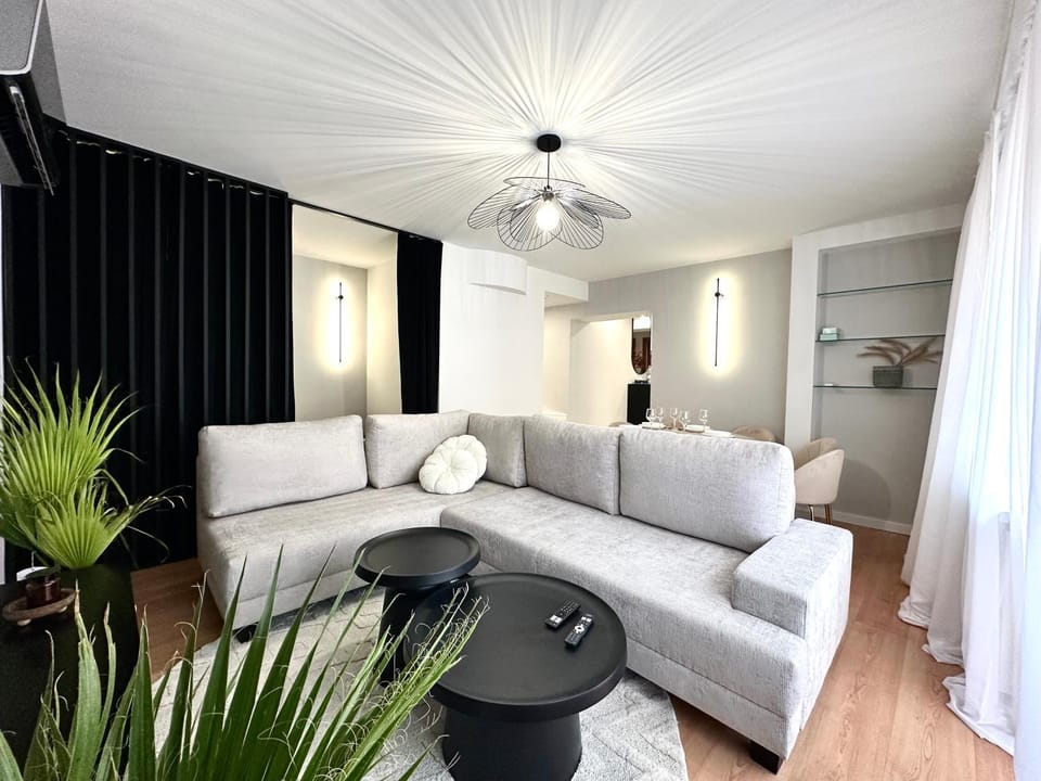 Igielna Apartment -100m from Old Town I AC I Fast WiFi I Self Check-in Apartment in Wroclaw