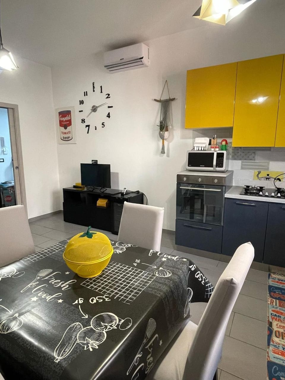Kitchen or kitchenette, Living room, Dining area, oven, stove, air conditioner