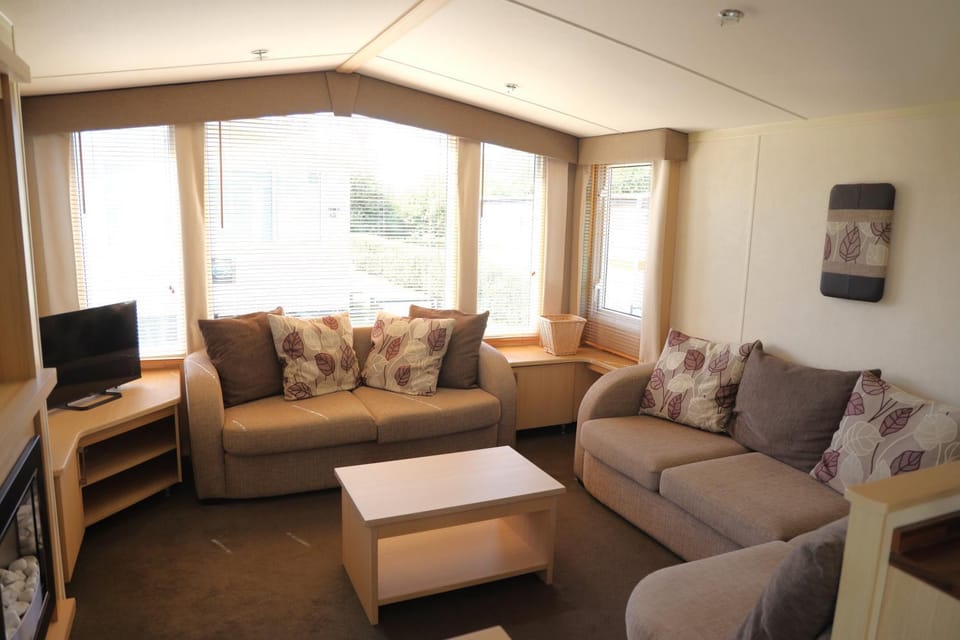 Cozy caravan in quiet area near beach - Caravan Dune Campground/ 
RV Resort in De Haan