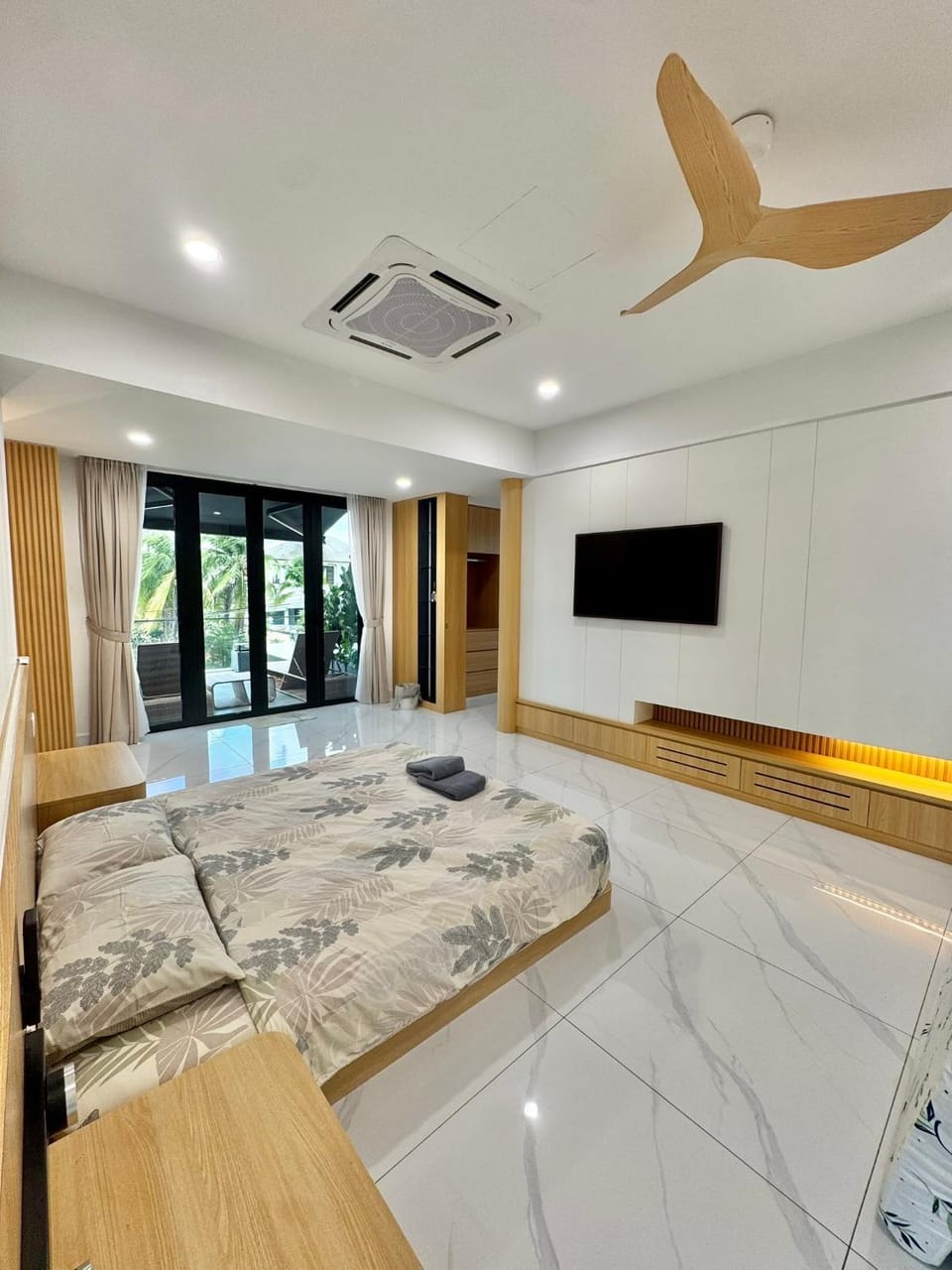 Sky Pool Event Garden Koey Villa in Johor Bahru