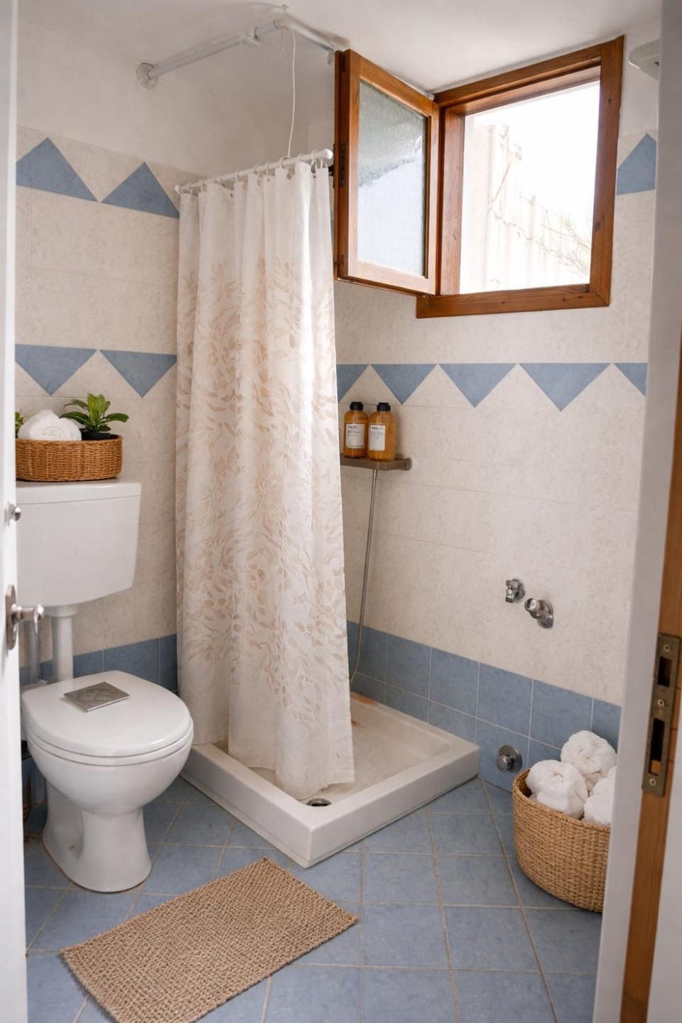 Hakuna Matata House in Decentralized Administration of the Aegean