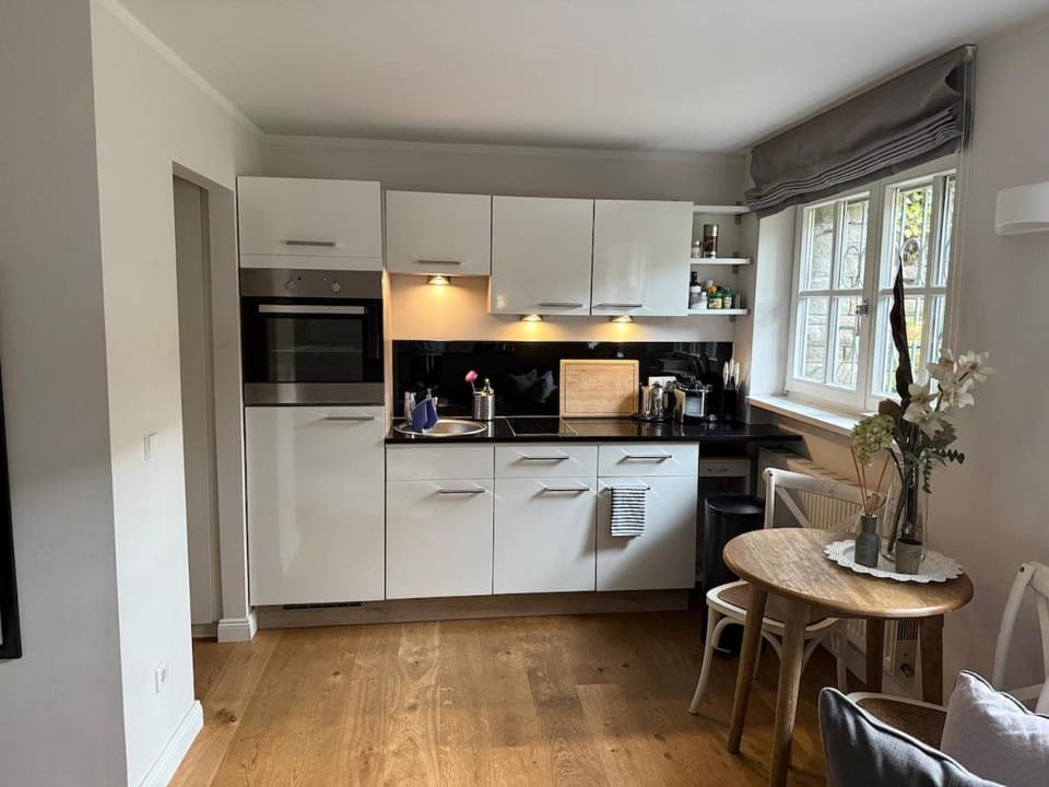Stylish Garden Apartment in Central Munich Apartment in Munich