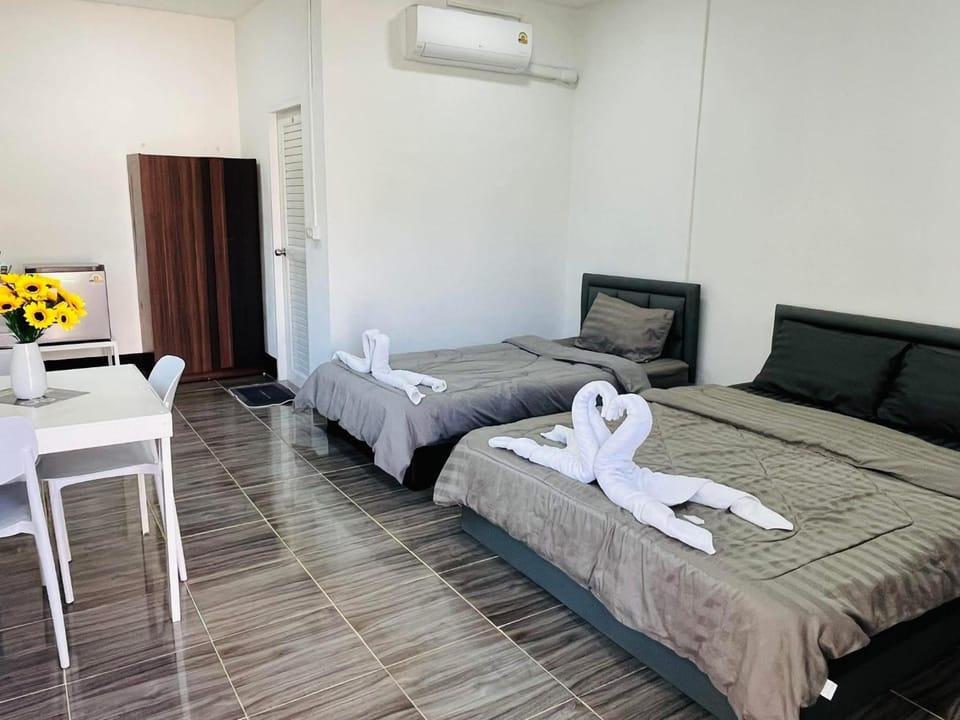 พราวด์รีสอร์ท ศรีเทพ Resort in Thailand