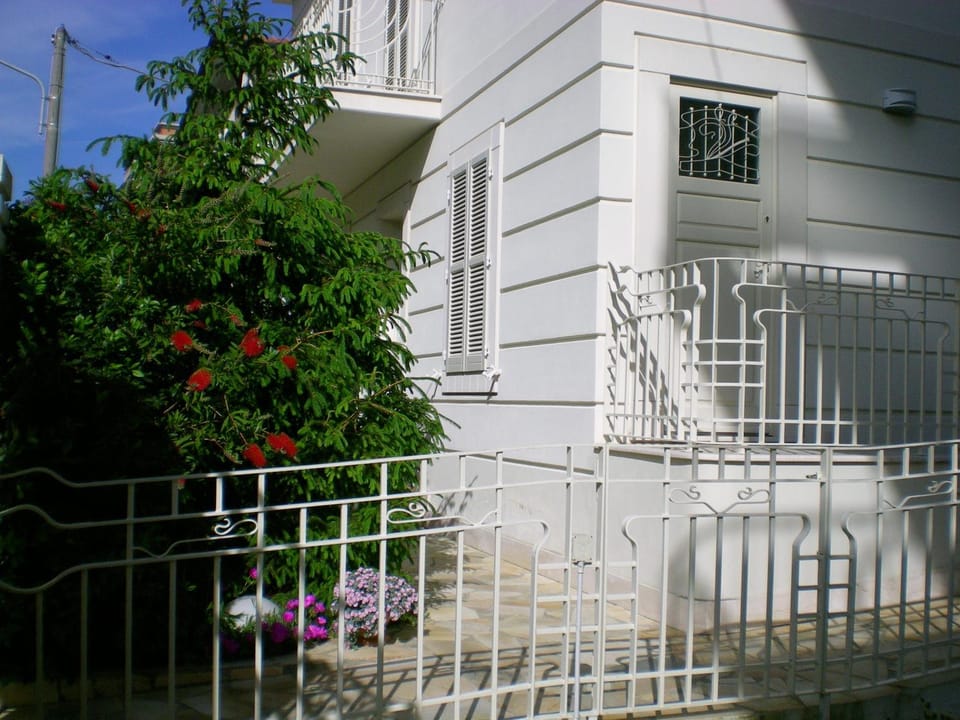 Affittacamere Villa Silvia Bed and Breakfast in Follonica