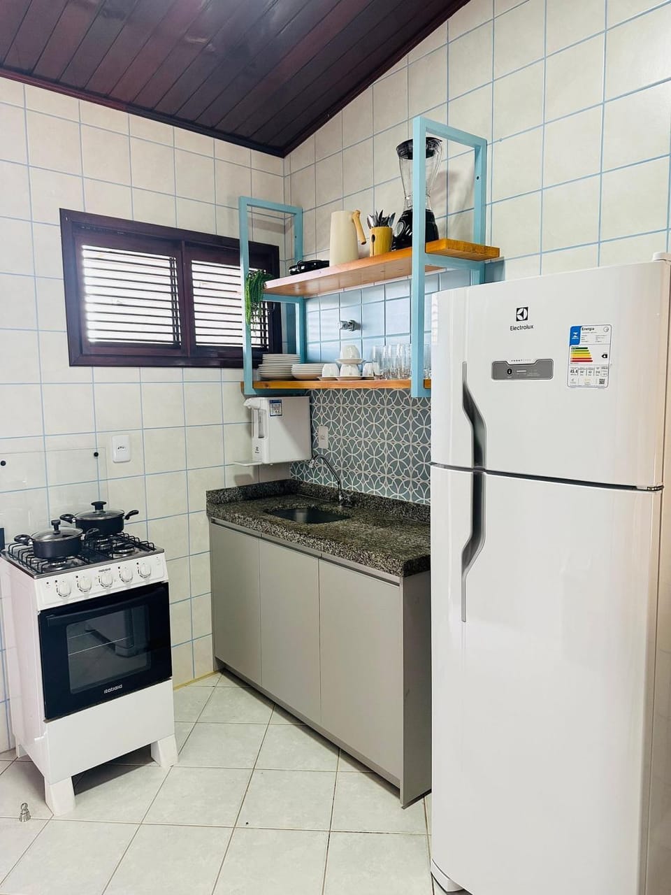 Kitchen or kitchenette, stove