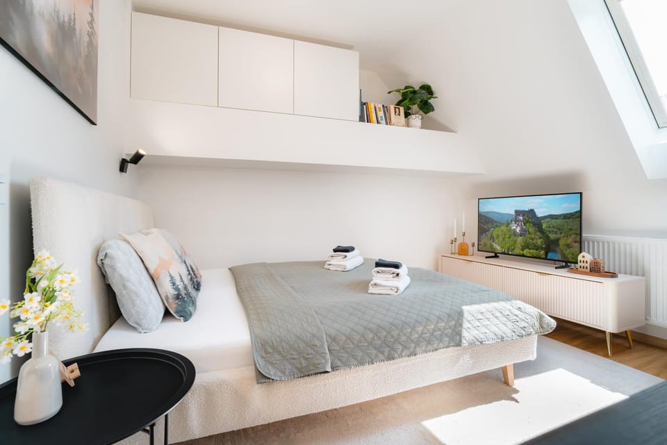 Library, Living room, Bedroom