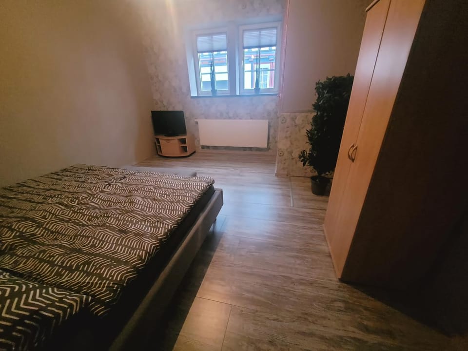 Bed, Photo of the whole room, Bedroom, wardrobe
