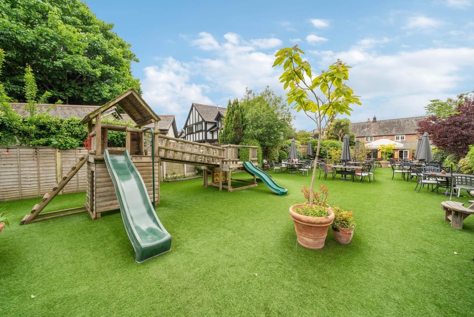 Day, Children play ground, Garden view