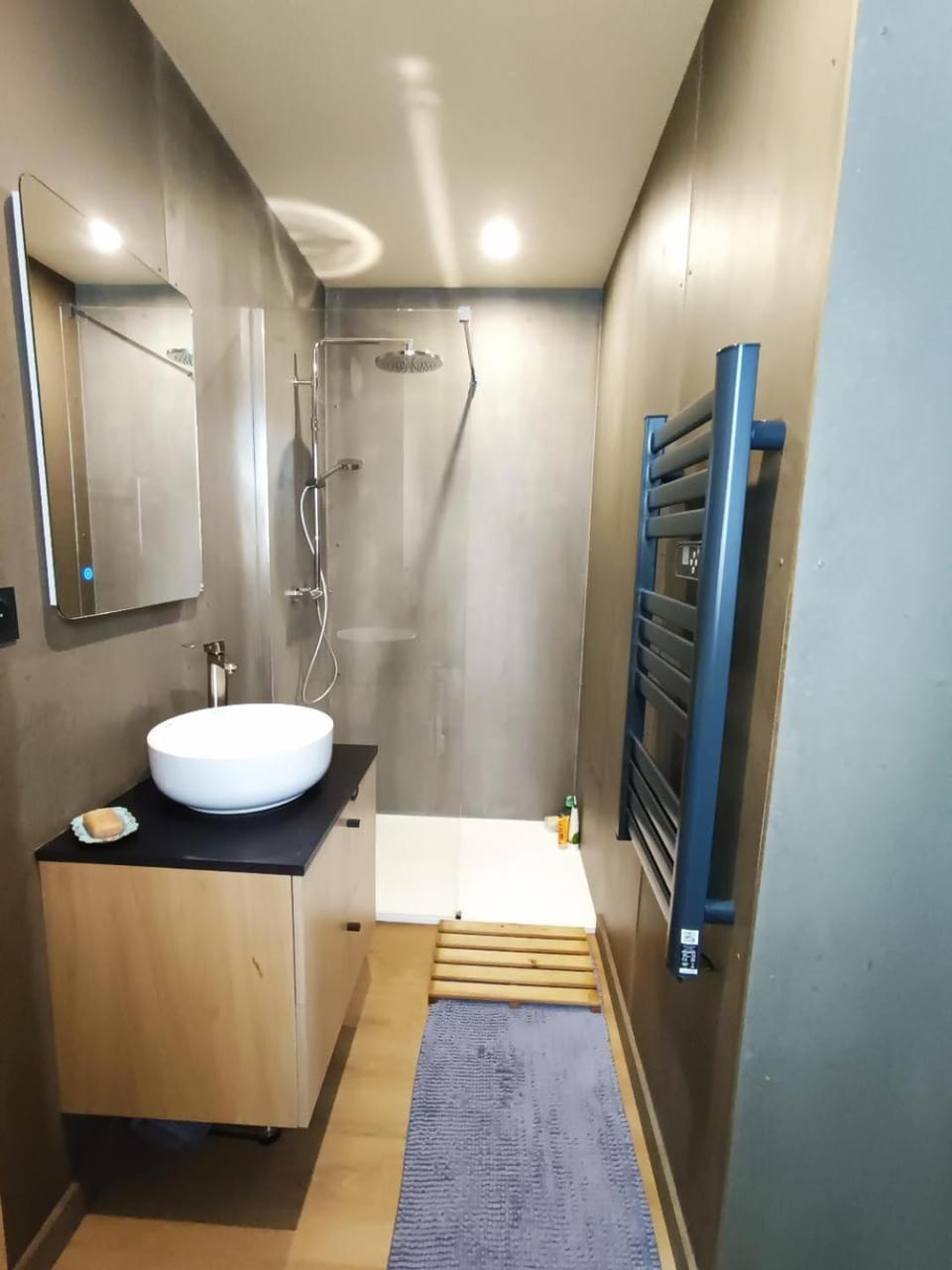 Shower, Bathroom