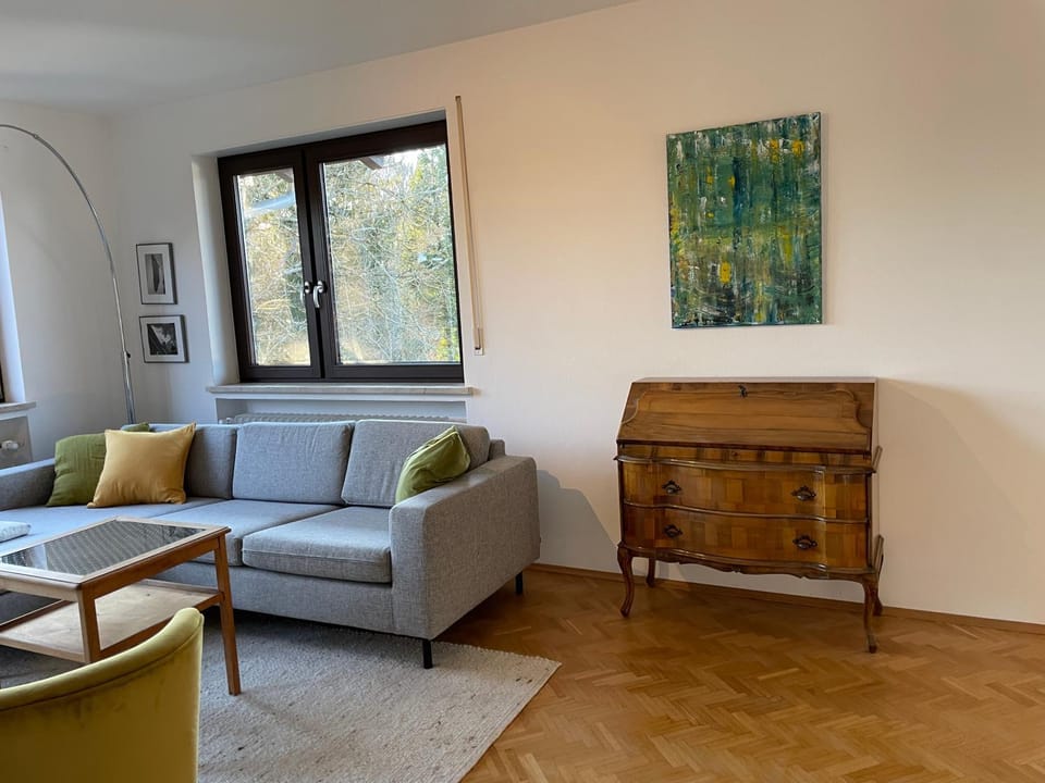 Großzügige individuelle Wohnung am Starnberger See Apartment in Bavaria