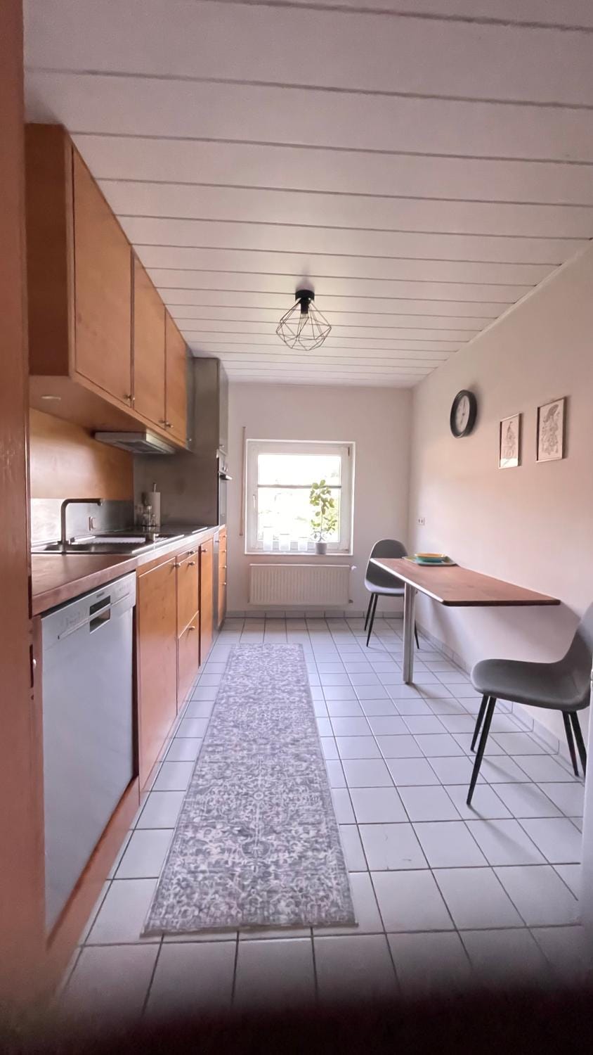 Kitchen or kitchenette, oven, stove