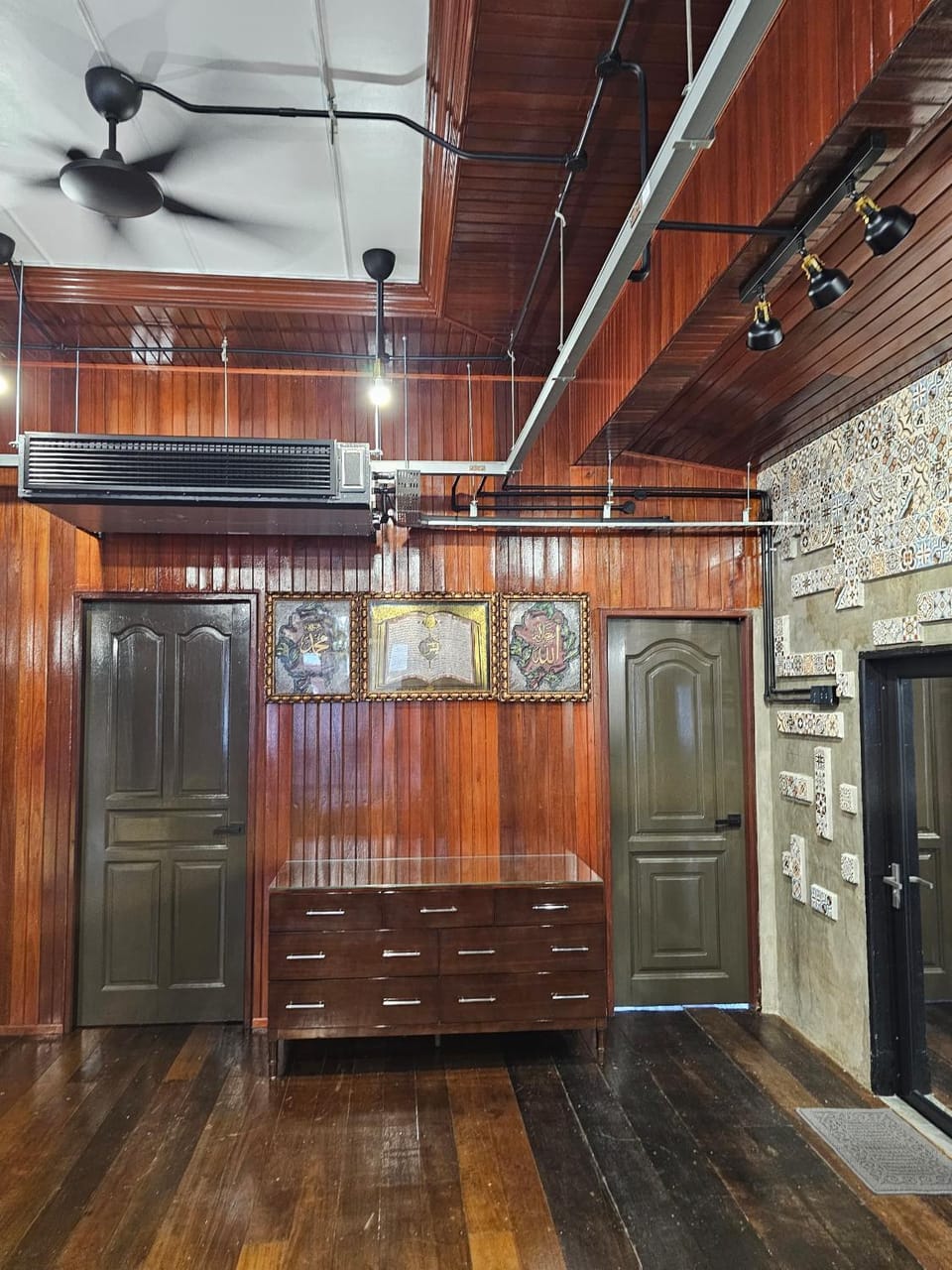 Living room, air conditioner