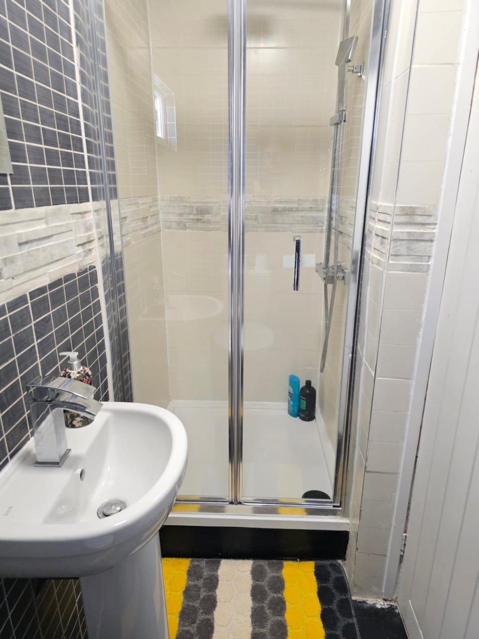 Woodgrange Lodge Apartment in London