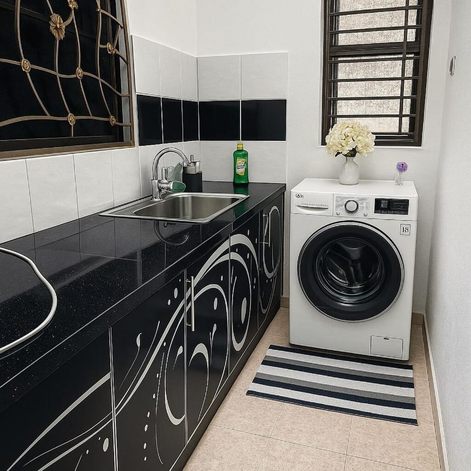 4BR Near SPICE Arena Free Parking Apartment in Bayan Lepas