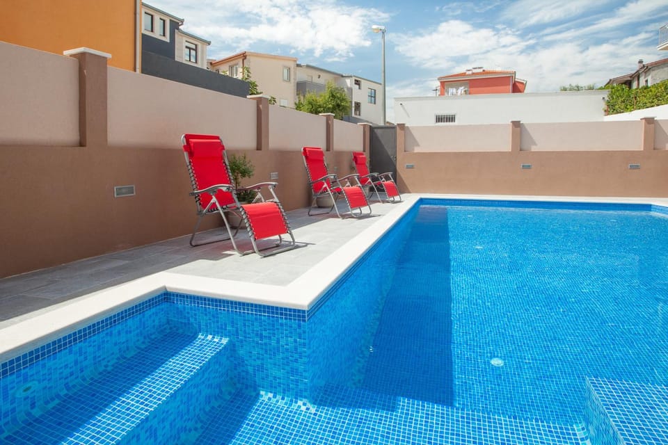 Pool view, Swimming pool, Swimming pool