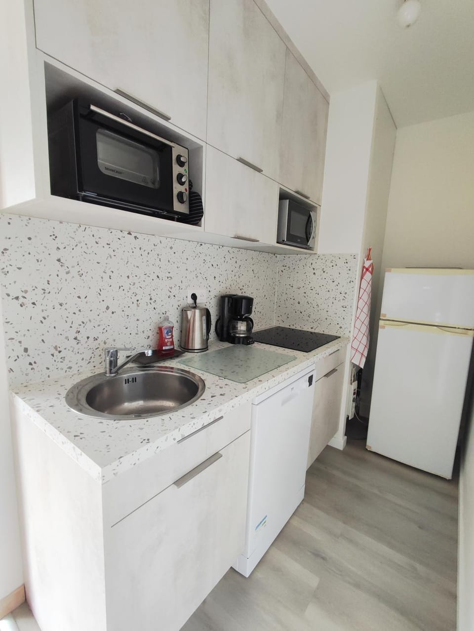 Appartement avec grande terrasse au centre ville d'Uzès Apartment in Uzes