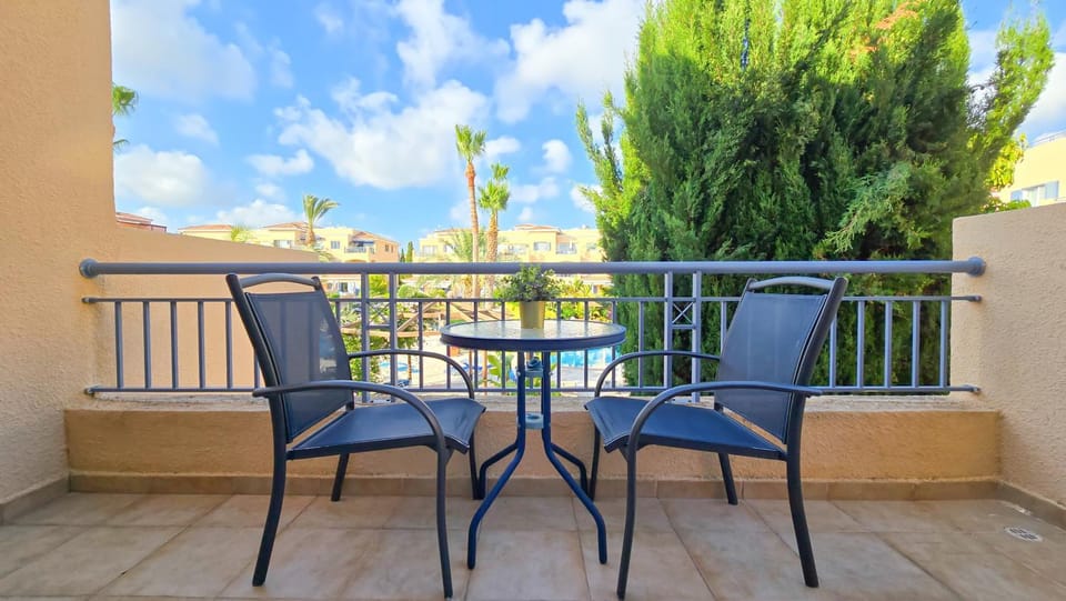Patio, Day, View (from property/room), Balcony/Terrace, Dining area