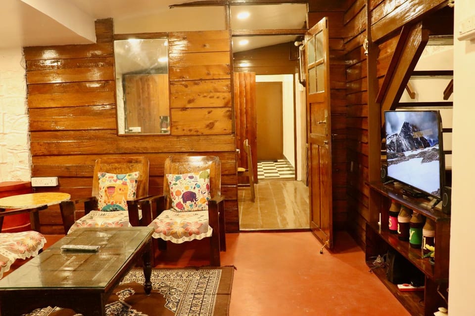 Property building, Communal lounge/ TV room, TV and multimedia, Living room