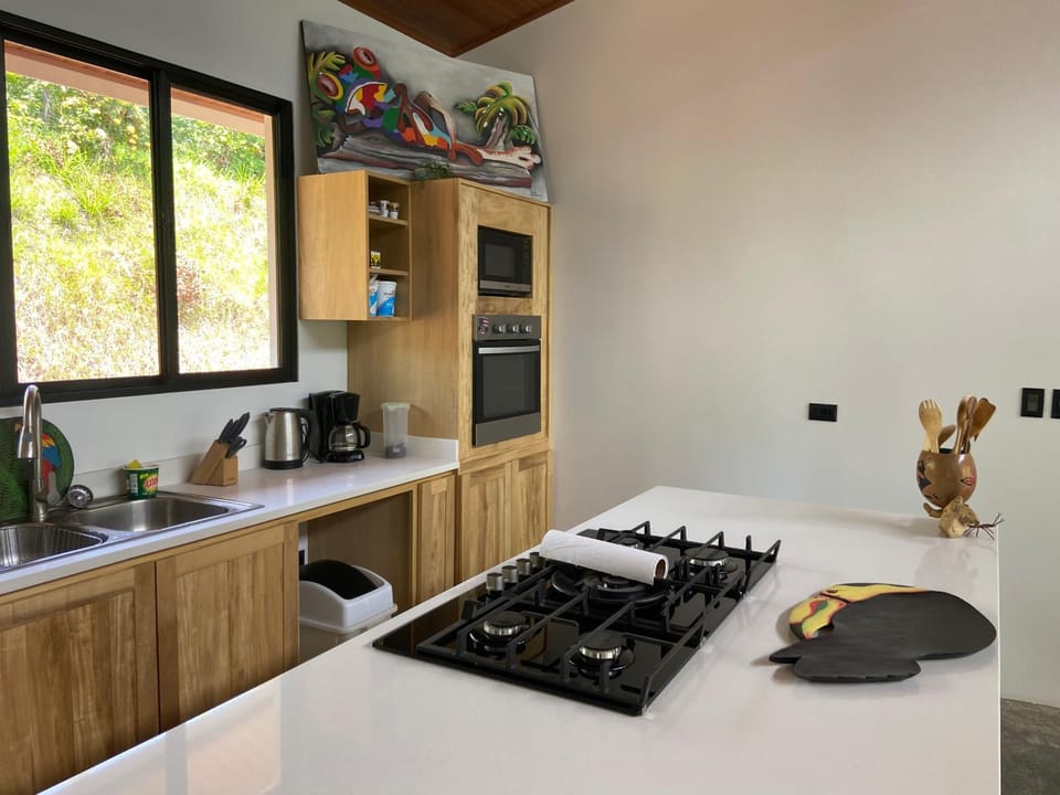 La Casa Mokarran Villa in Bahía Ballena