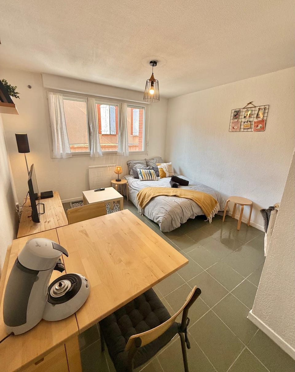 Living room, Photo of the whole room
