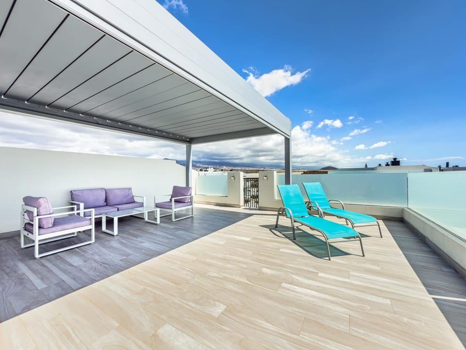 Balcony/Terrace, Balcony/Terrace, Seating area, sunbed
