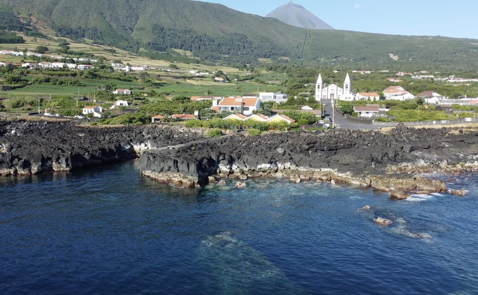 Property building, Natural landscape, Bird's eye view, Sea view