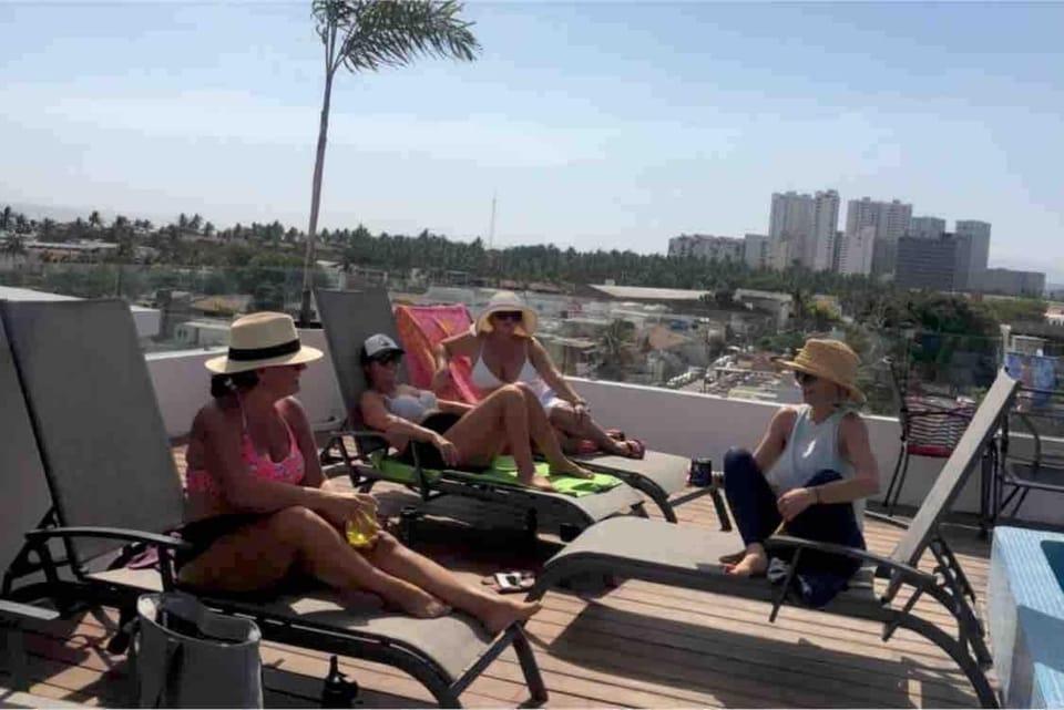 15 Minute Walk to Beach KING Bed Rooftop Pool Apartment in Puerto Vallarta