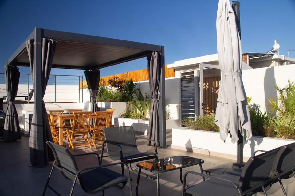 Mont Choisy 2BR Private Rooftop and Plunge Pool Apartment in Trou-aux-Biches
