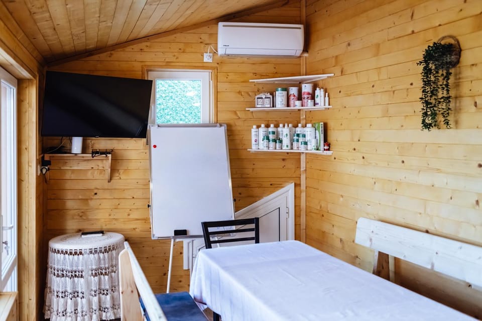 TV and multimedia, Kitchen or kitchenette, air conditioner
