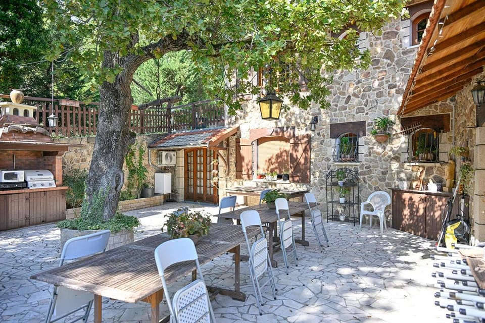 Studio climatise avec piscine Apartment in Auvergne-Rhône-Alpes