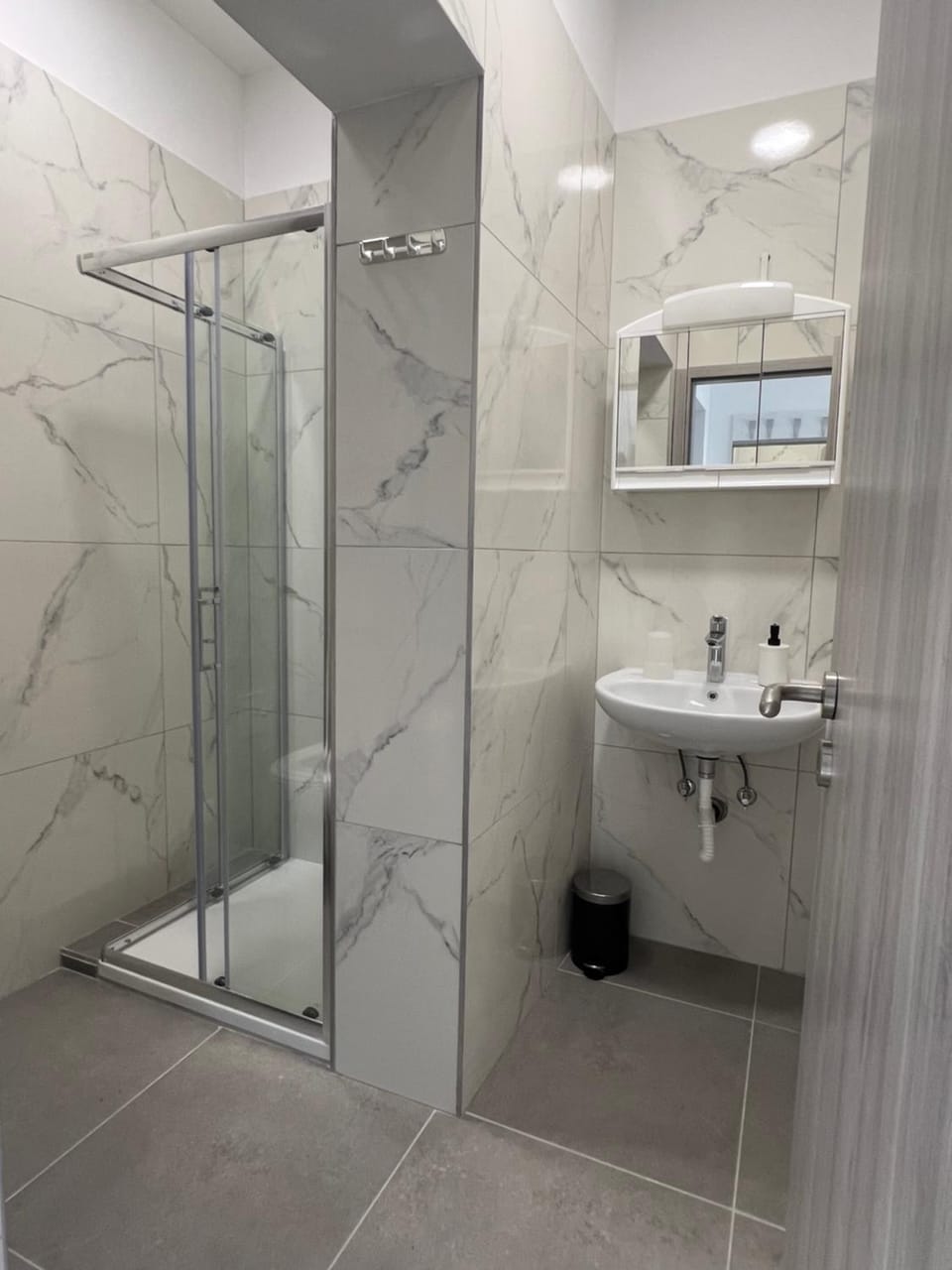 Shower, Bathroom