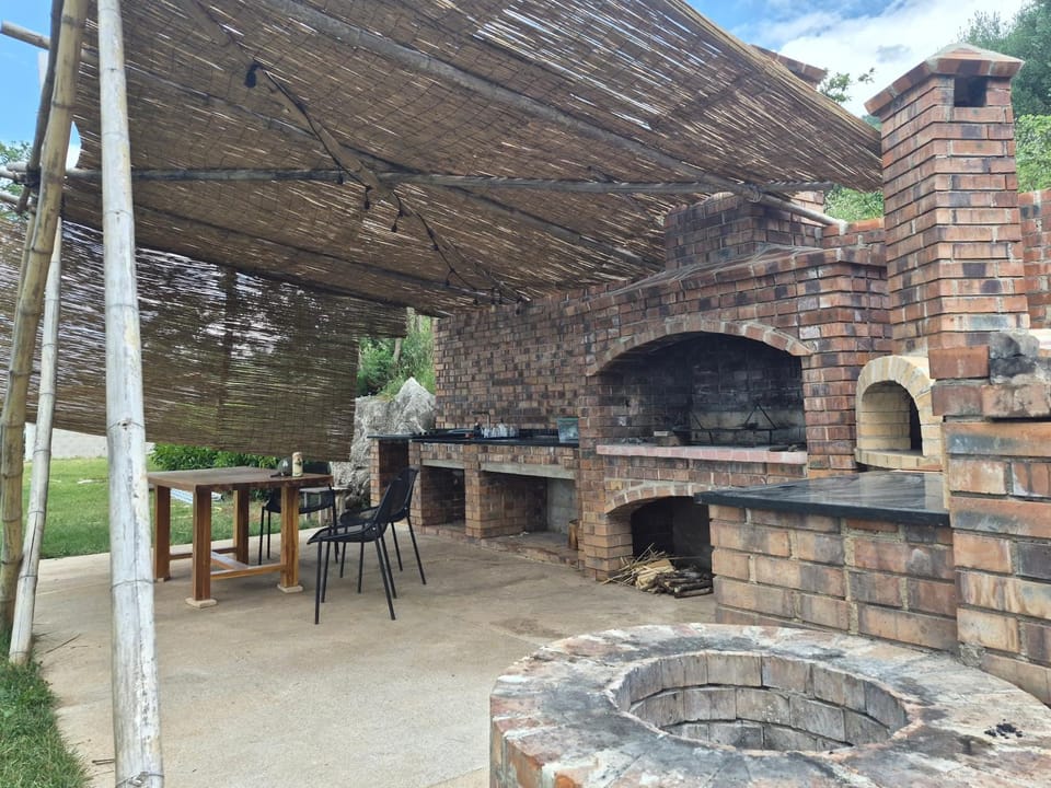 Bamboo glamping Luxury tent in Budva Municipality