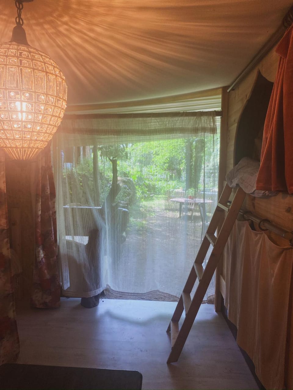 Dortoir dans la nature Hostel in Auvergne-Rhône-Alpes