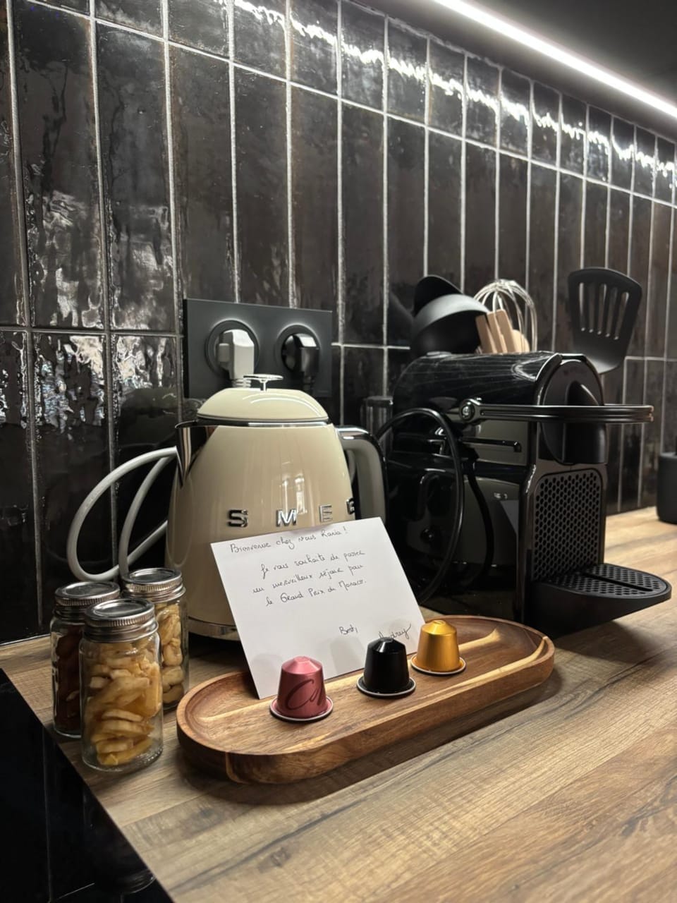 Coffee/tea facilities, Kitchen or kitchenette