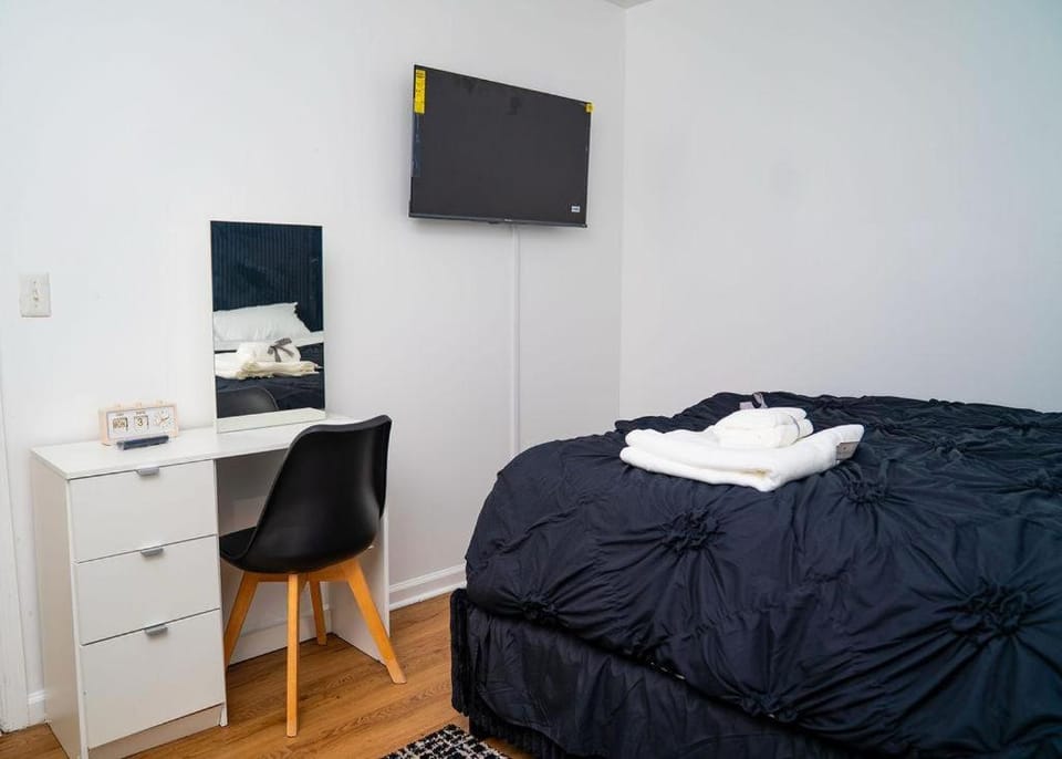 Anike's Place Apartment in Newark