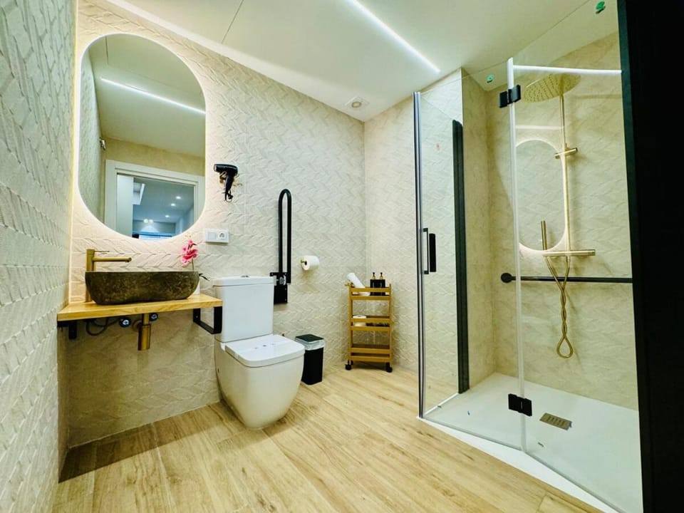 Shower, Toilet, Bathroom