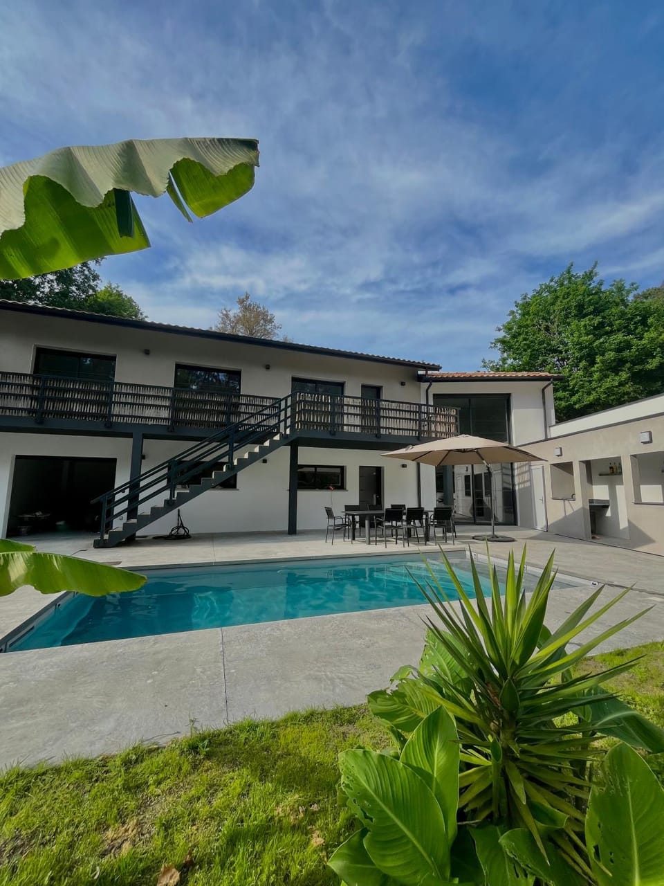 Property building, Garden, Garden view